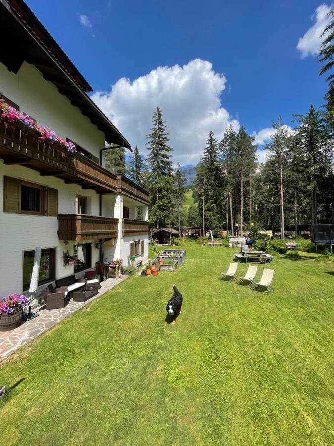 バディーア Lamiri Bed & Breakfast エクステリア 写真